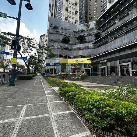 Oasis Regency @ Fort Victoria Bgc Taguig Exterior foto